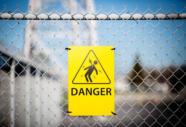 Workers’ Compensation For Electric Shock 2 Electric-shock-warning-sign