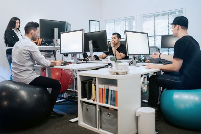 employees-at-ergonomic-workstations