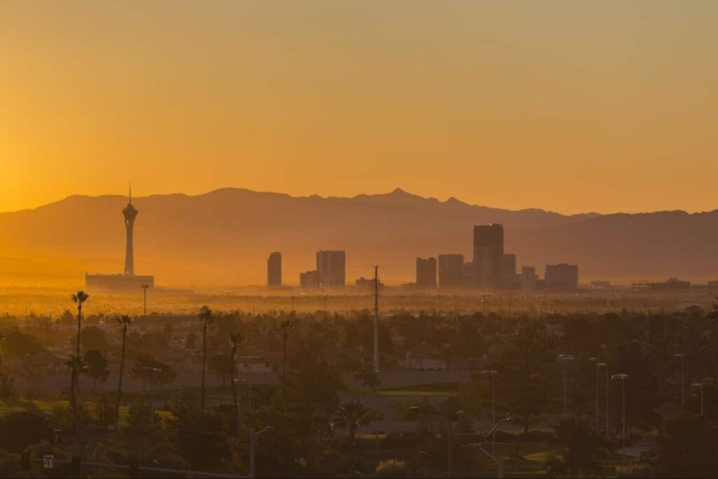 Are Employers Responsible For Air Quality In Las Vegas? 1 Skyline view of las vegas.