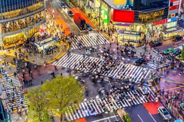 pedestrians-crosswalk-768x512-opt