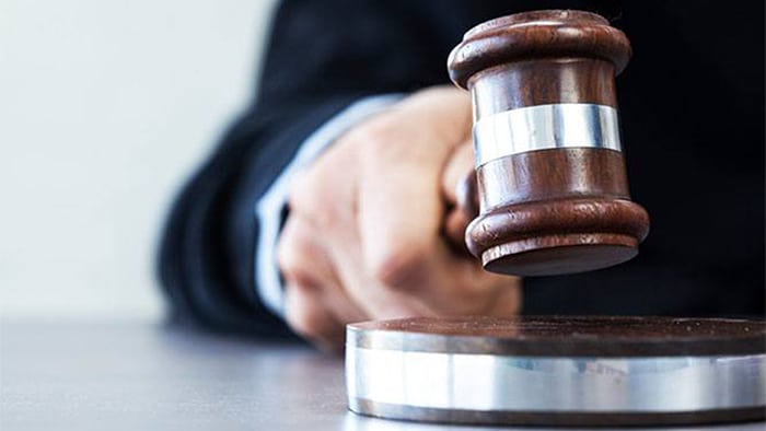 judge holding gavel