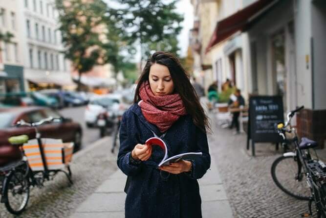 woman-walking-while-distracted-1-opt