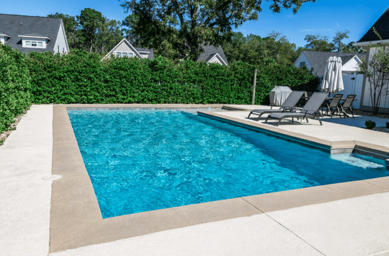 An inground swimming pool